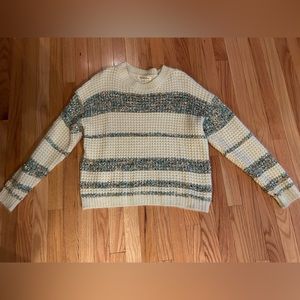 Women’s vine & Love sweater size small
